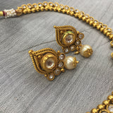 Fit necklace with White stones and pearl drop pendant